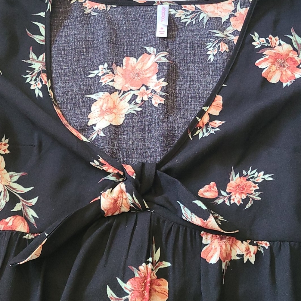 Dress - Picture 2 of 3